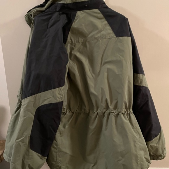 Columbia Ski Jacket - shell with heavy fleece liner - Picture 3 of 4